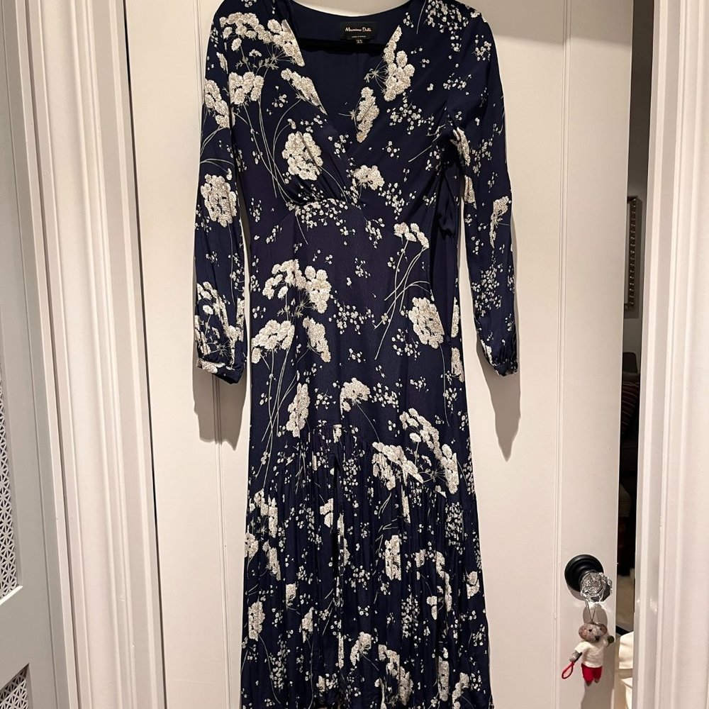 Dress, by Massimo Dutti, size 6,38, navy blue and white
